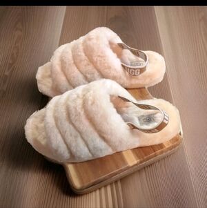UGG Australia Oh Fluff Yeah Ivory Slide Sandals Slippers Women Size US 5 UK 4